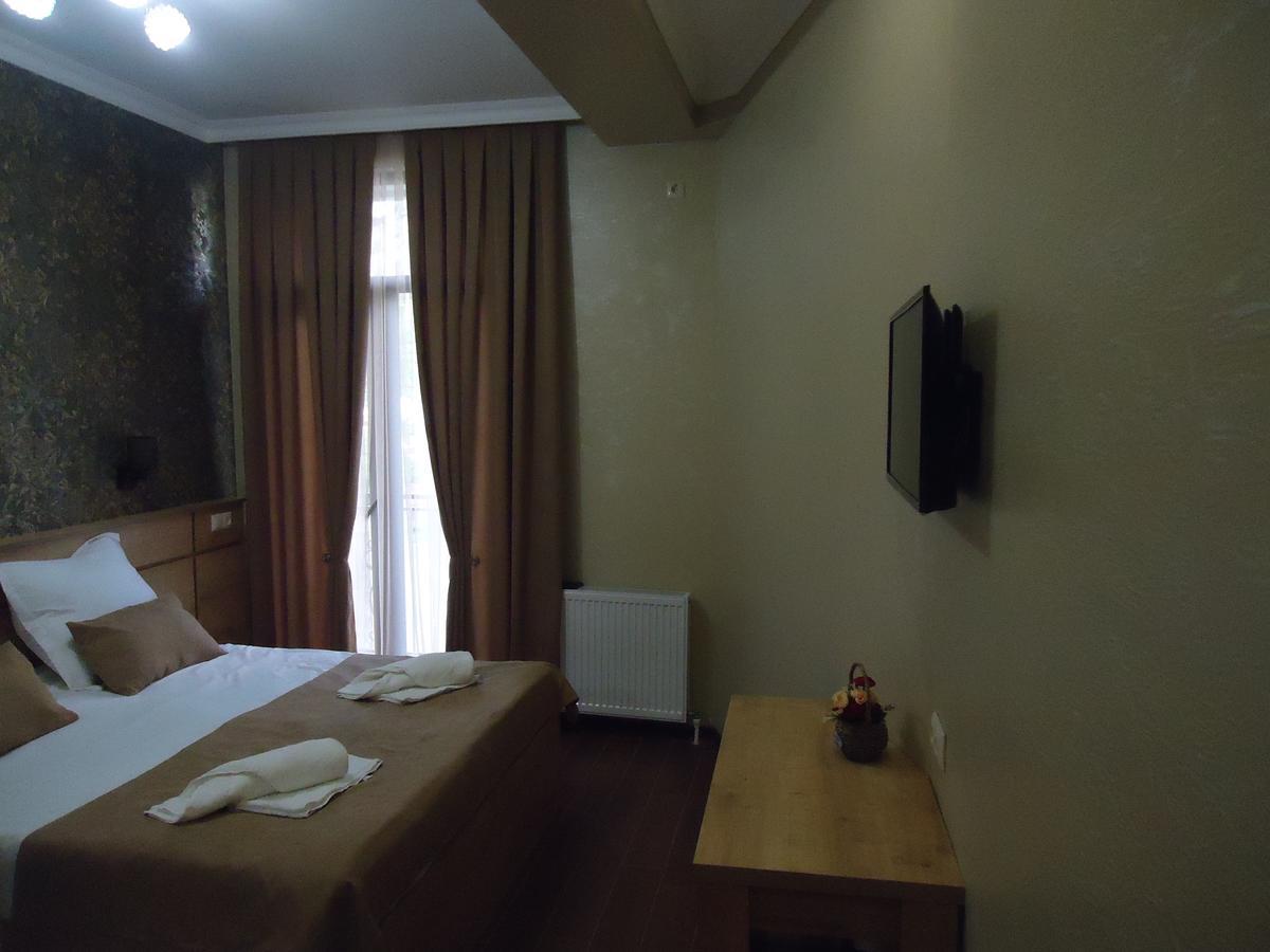 La'Rooms Kutaisi Bagian luar foto