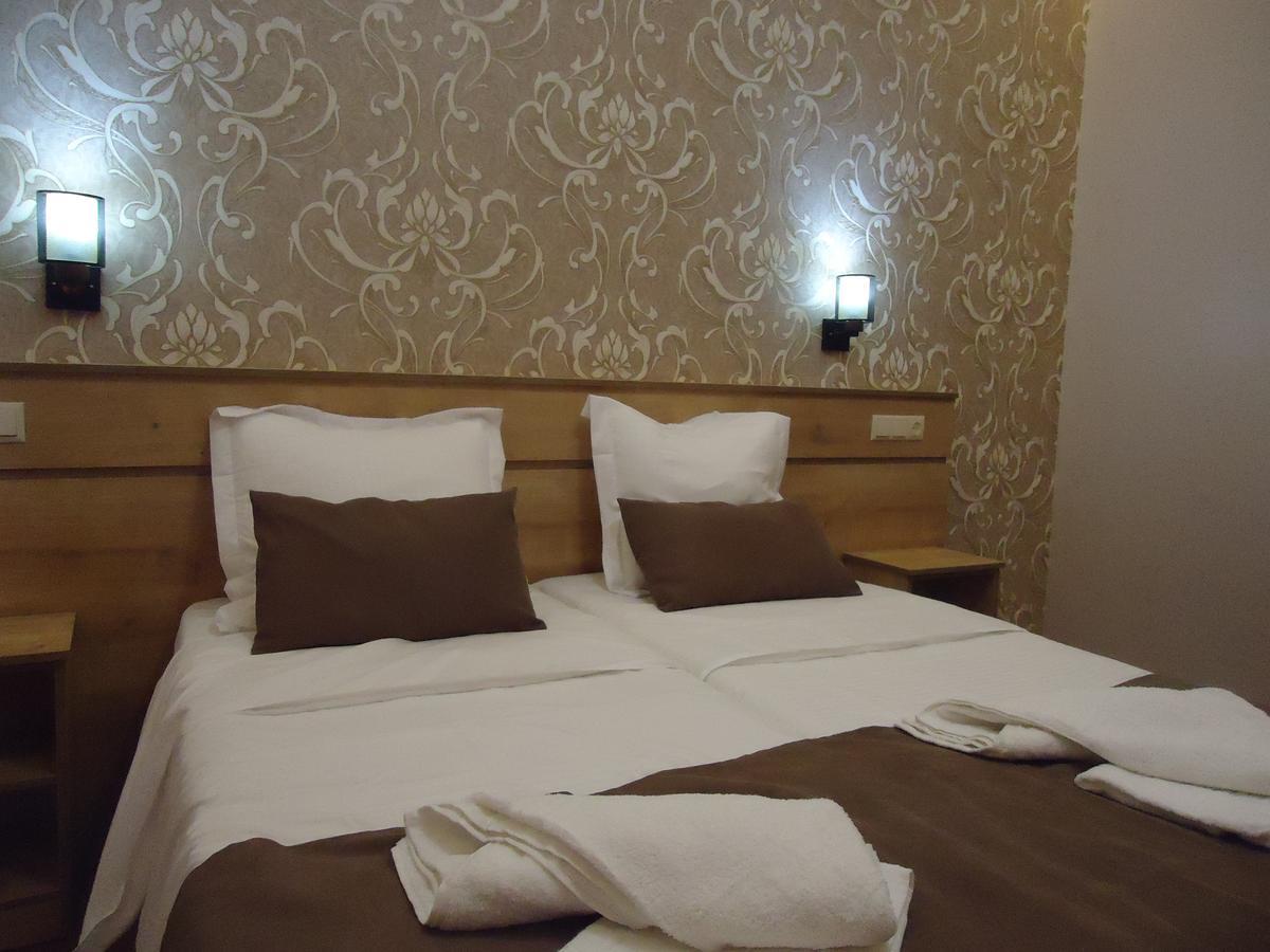 La'Rooms Kutaisi Bagian luar foto